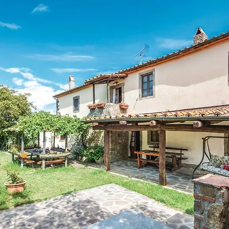 Holiday home Podere Dei Frati Montelaterone